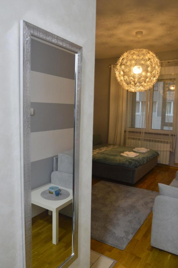 Teodora Lux Apartman Free Privat Parking Apartment Novi Sad Exterior photo